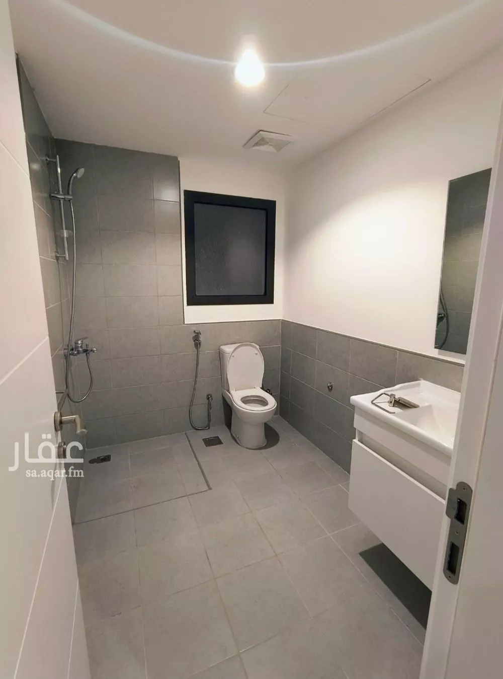 4 bedroom apartment in Al Hamdaniyah 12