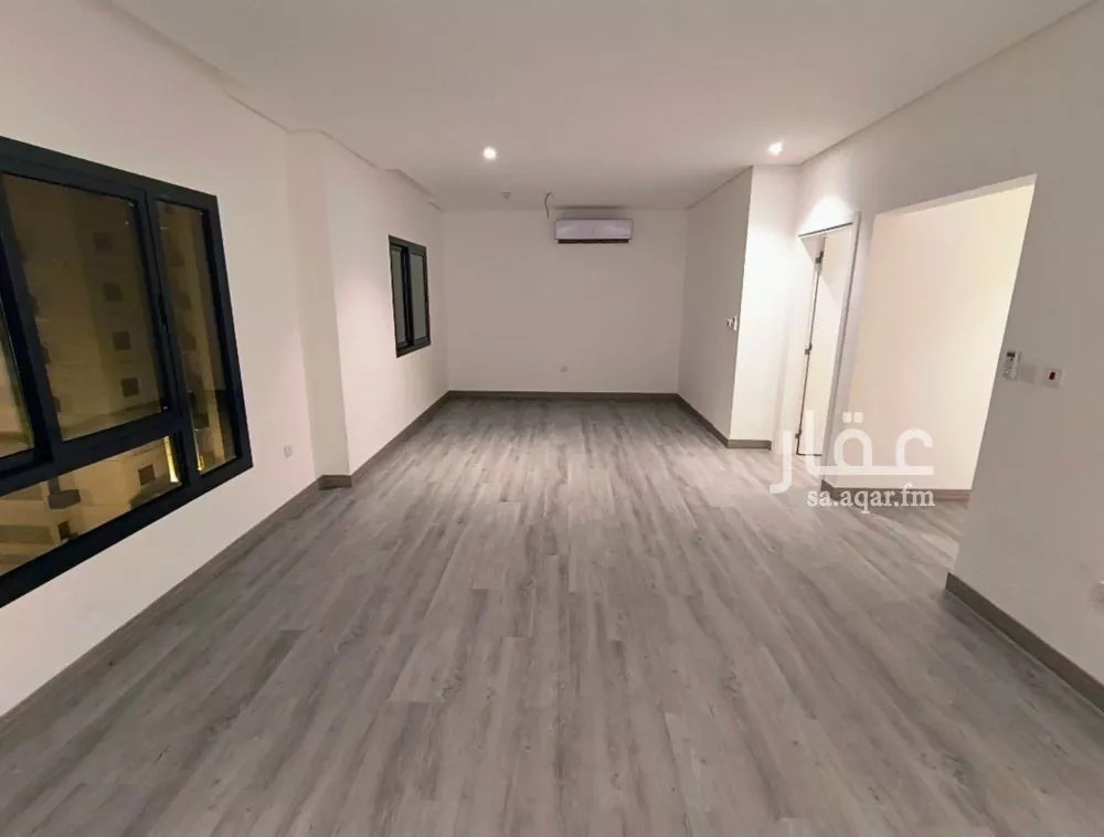 4 bedroom apartment in Al Hamdaniyah 13