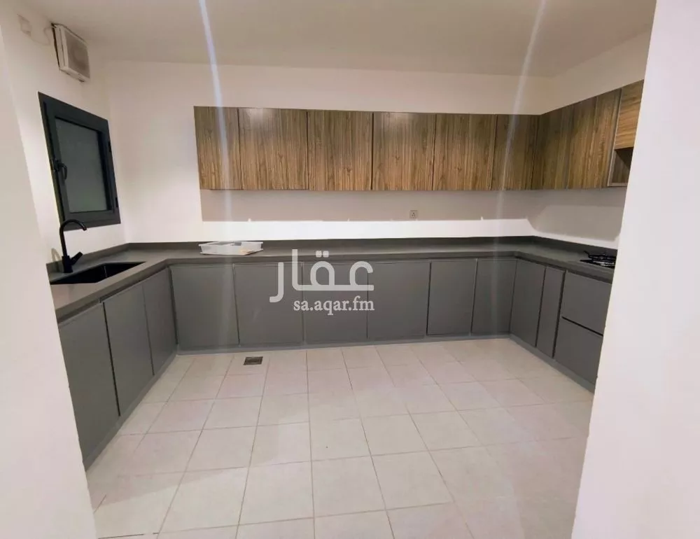 4 bedroom apartment in Al Hamdaniyah 10
