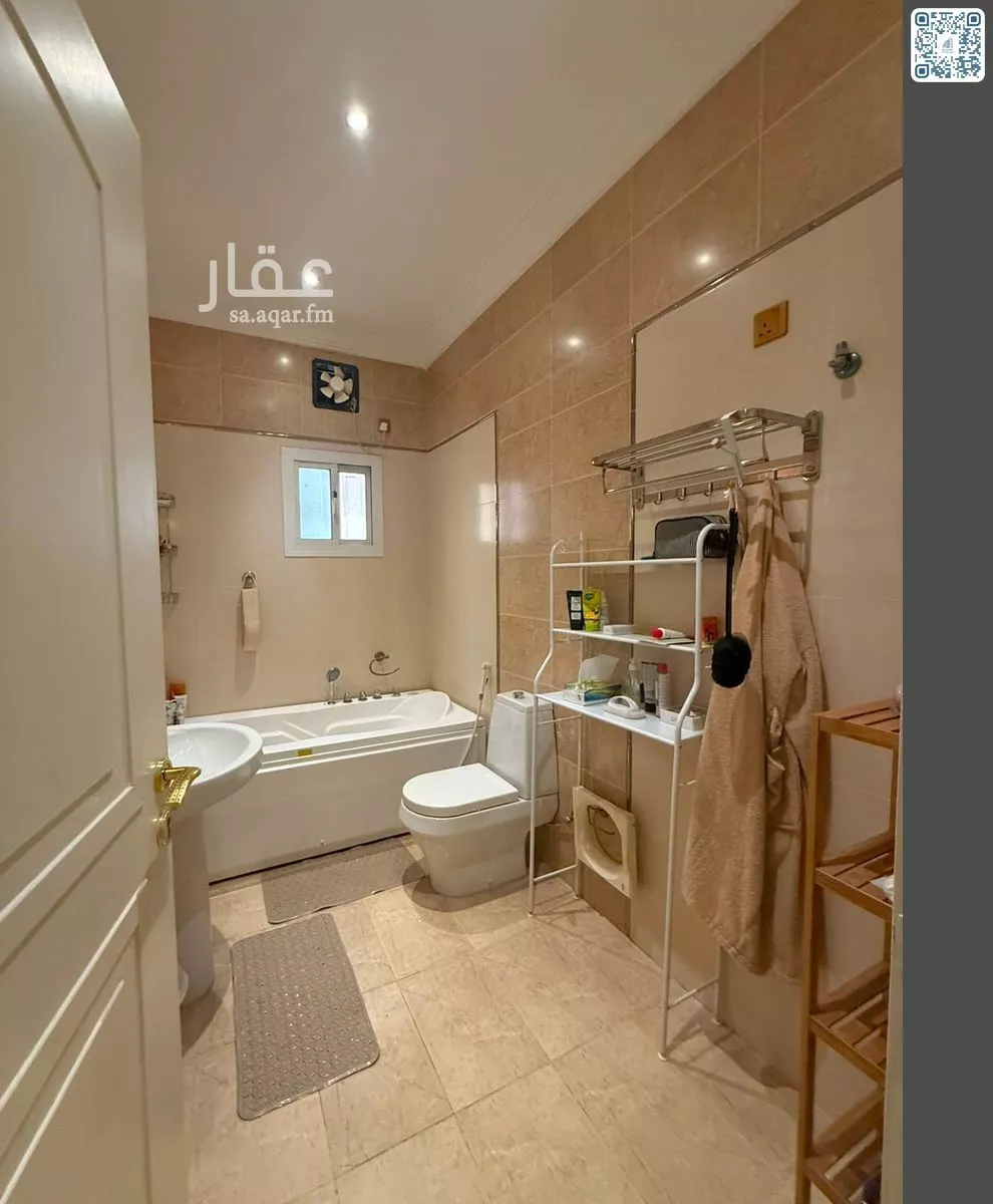 4 bedroom villa in Al Hamdaniyah, Jeddah 9