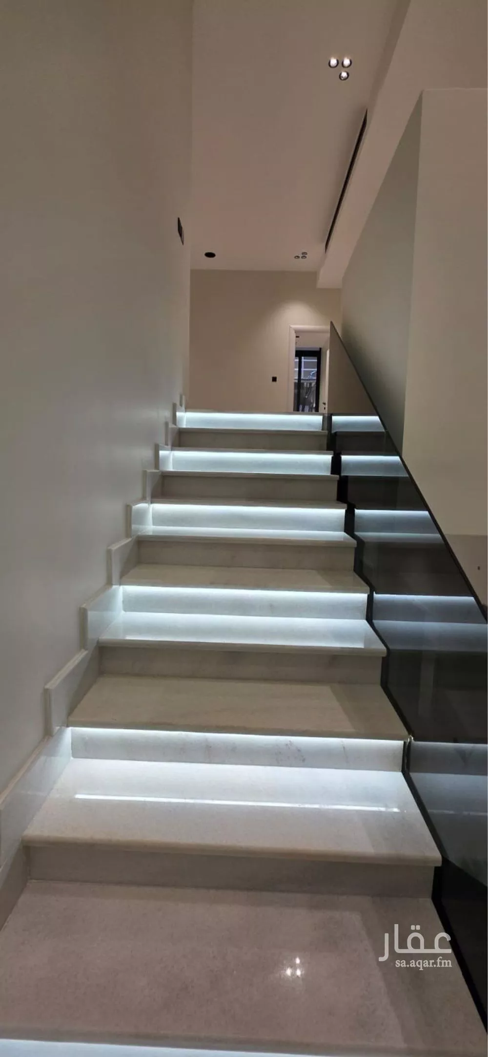 5 bedroom floor in Al Zahra 9