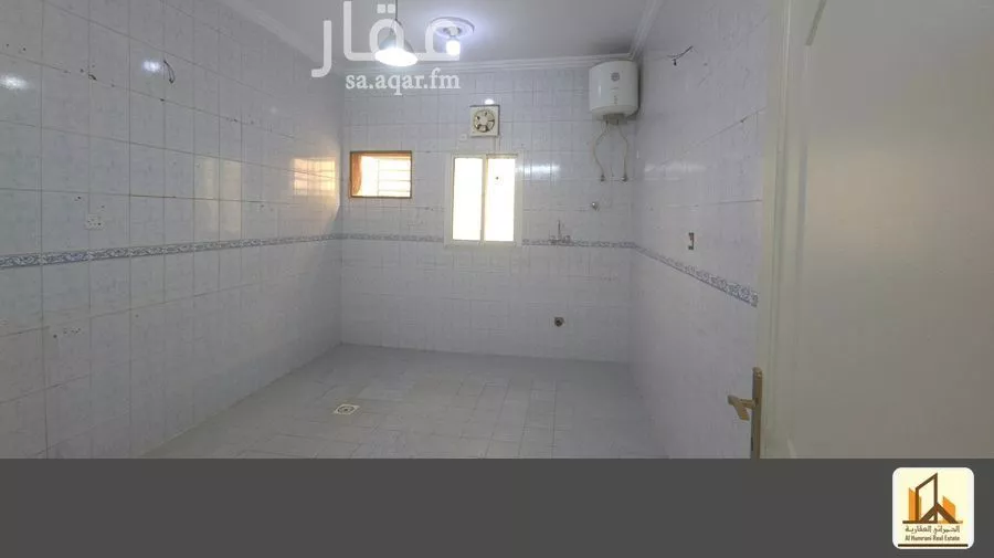 5 bedroom apartment in Al Naseem 8
