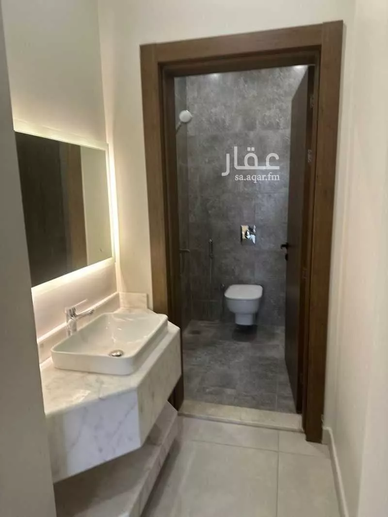 شقة 4 غرف في طيبة 4