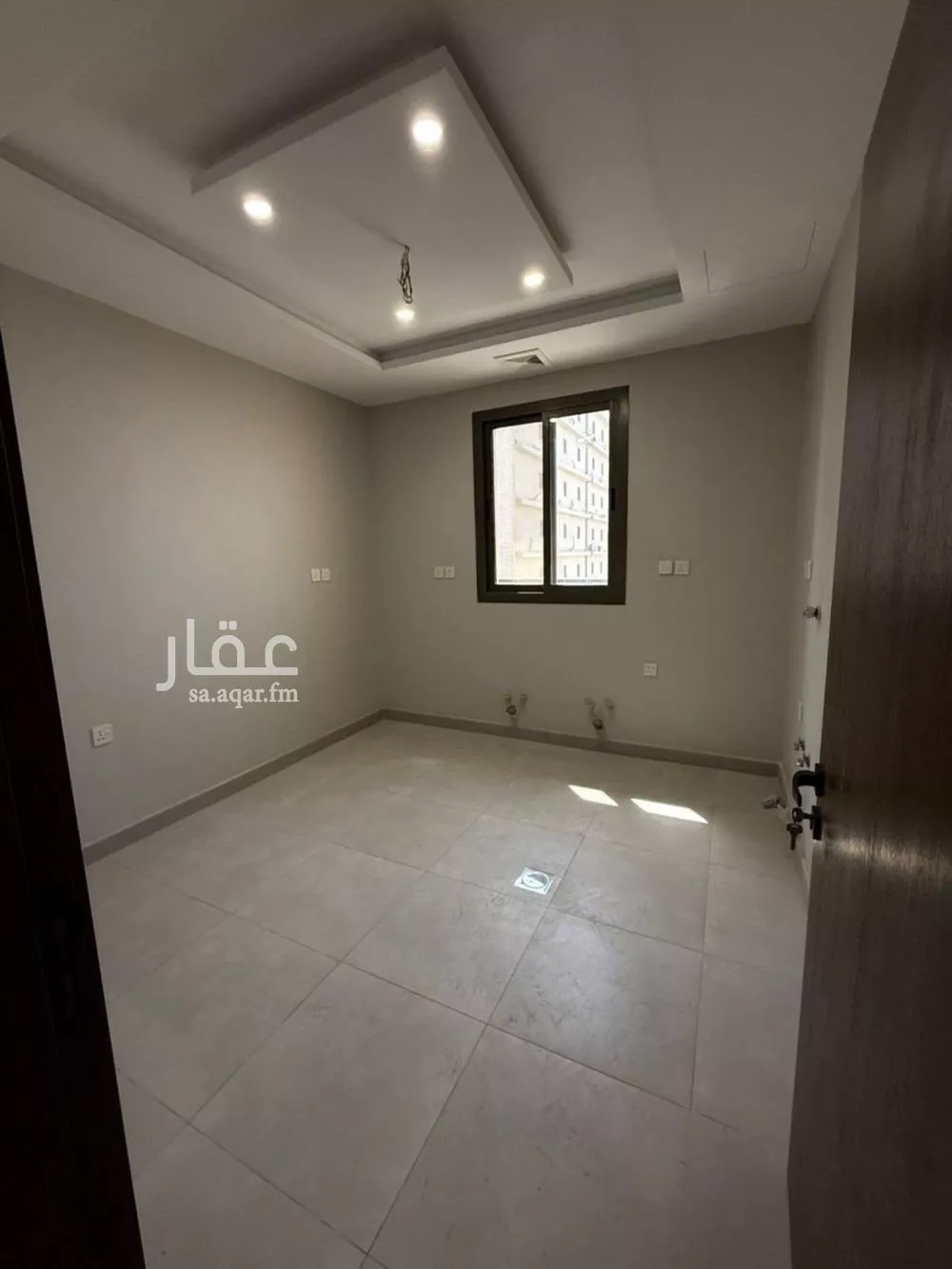 شقة 5 غرف في طيبة 7