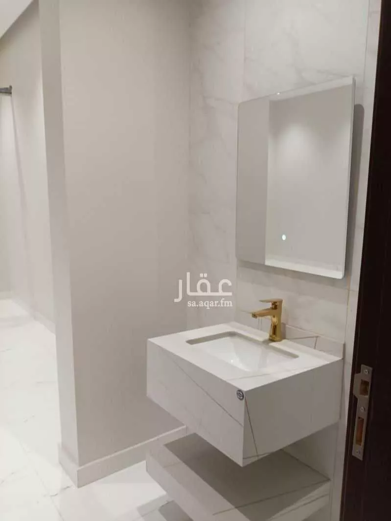 شقة 5 غرف في الورود 26
