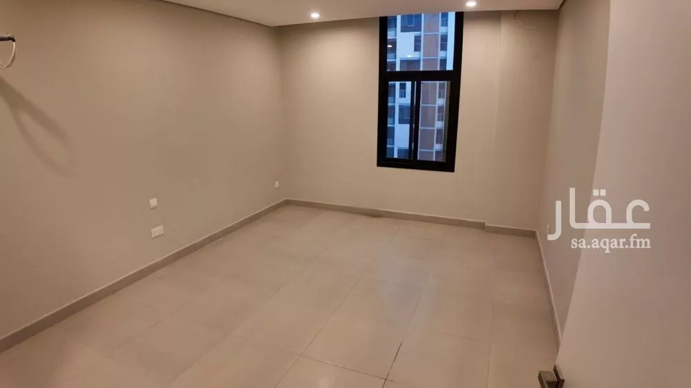 6 bedroom apartment in Al Hamdaniyah 6