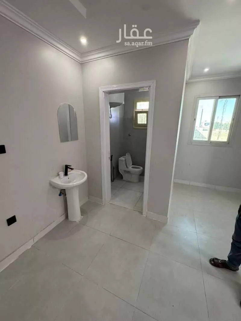 1 bedroom apartment in Al Aridh 8