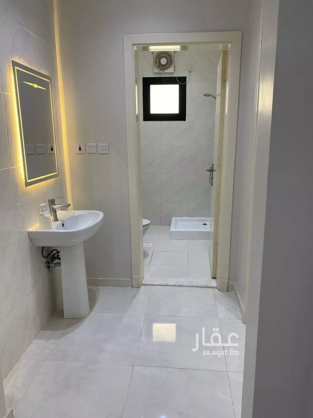 3 bedroom apartment in Al Falah 5