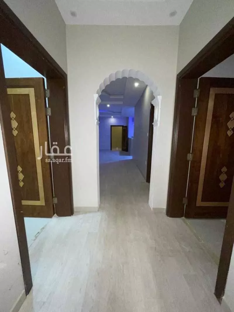 5 bedroom apartment in Al Bashaer 6