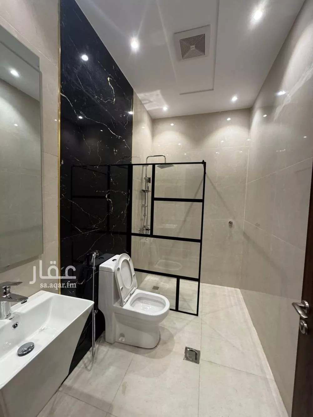 4 bedroom apartment in Al Sawari 5