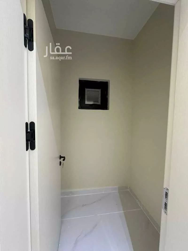 شقة 4 غرف في الياقوت 20
