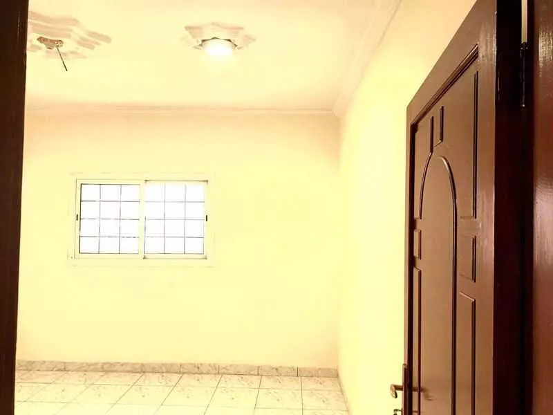 3 bedroom apartment in Al Sharafiyah 7