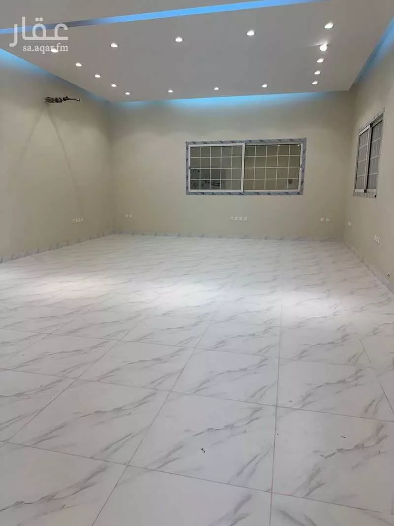 3 bedroom apartment in Al Sawari 4