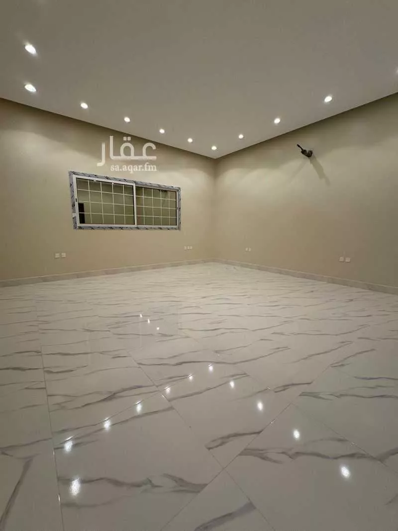 3 bedroom apartment in Al Sawari 6
