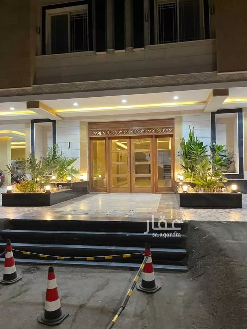 6 bedroom apartment in Al Salamah 8