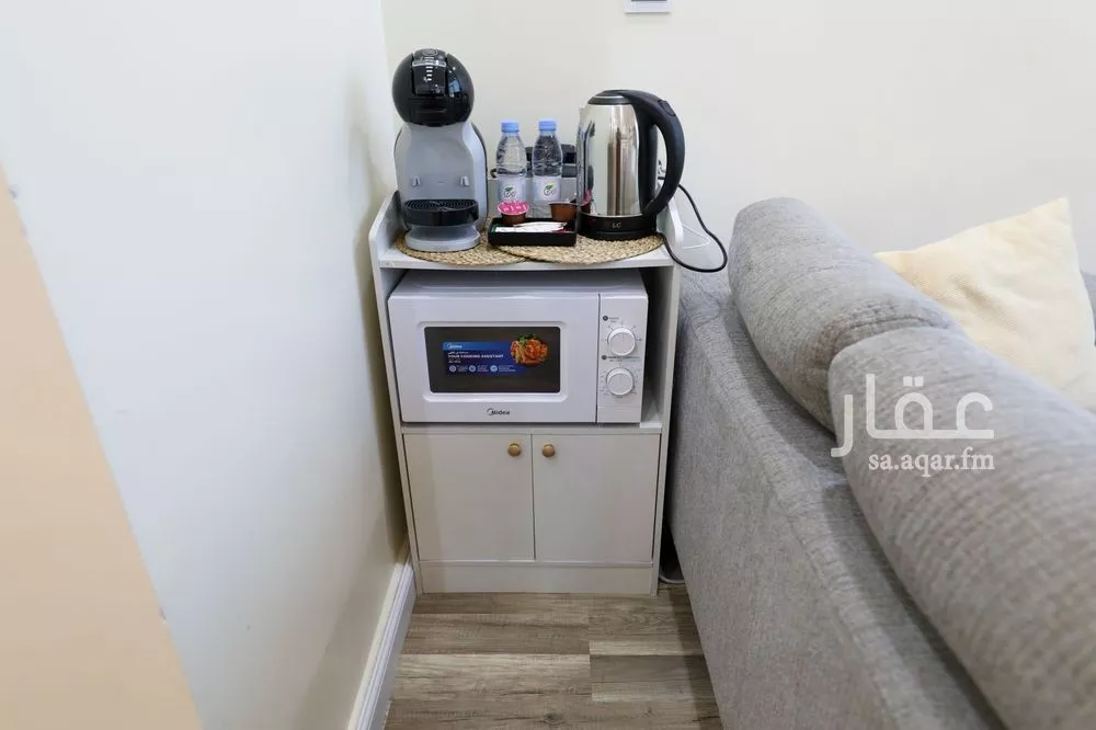 1 bedroom apartment in Al Rawdah 14