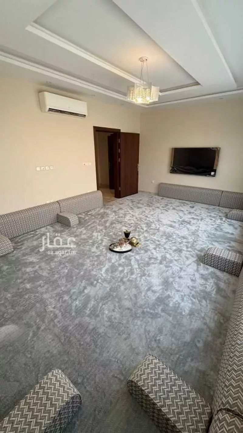 5 bedroom villa in Az Zomorod 5