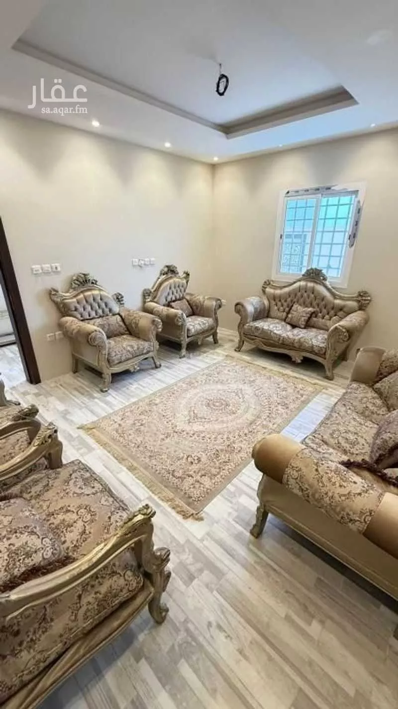 5 bedroom villa in Az Zomorod 8