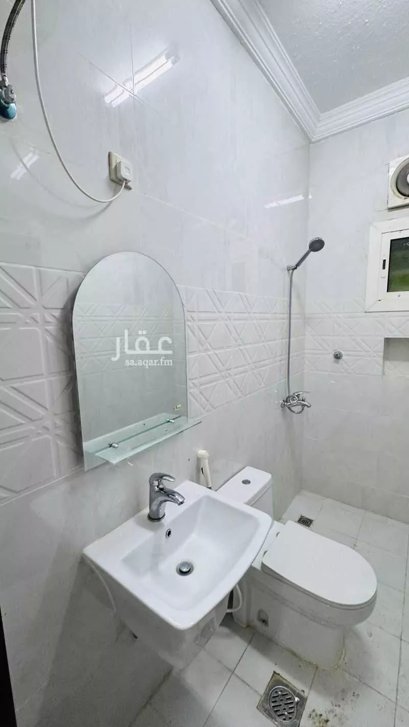 شقة 3 غرف في الريان 11