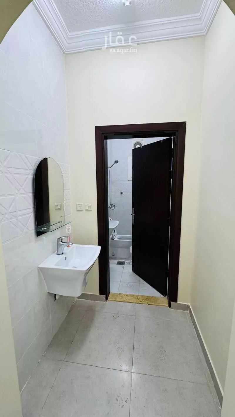 شقة 3 غرف في الريان 12