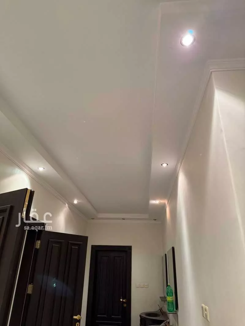 3 bedroom villa in Shubra, Riyadh 3