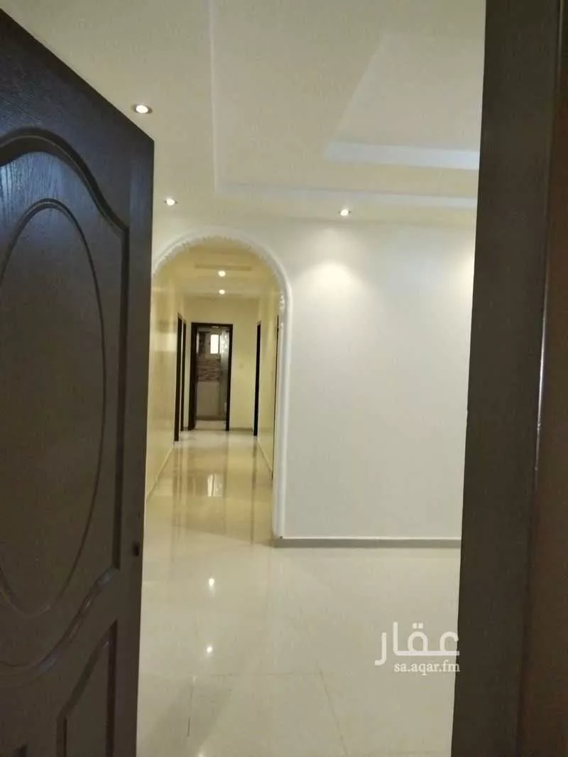 6 bedroom apartment in Al Salamah 13