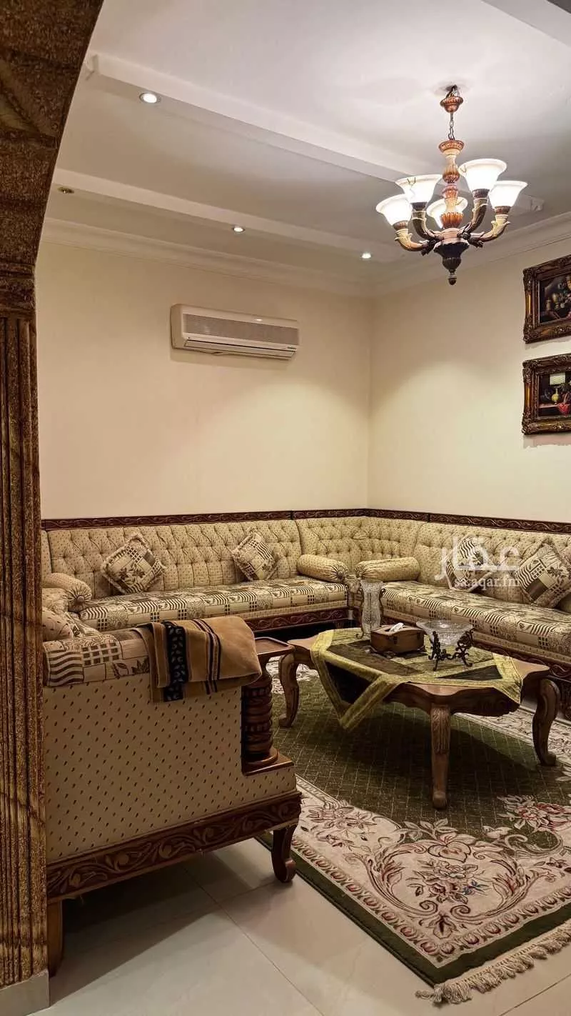 4 bedroom villa in Ishbiliyah, Riyadh 4