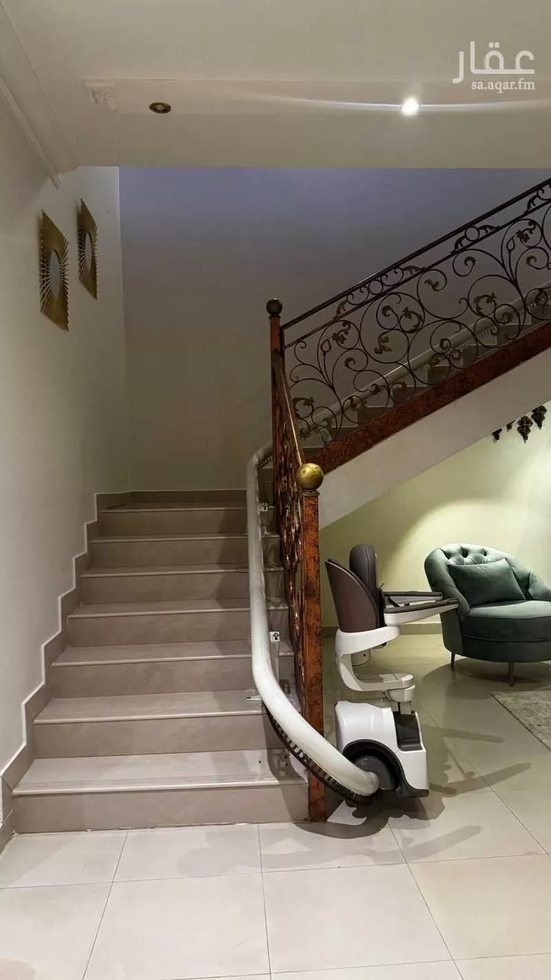 4 bedroom villa in Ishbiliyah, Riyadh 6