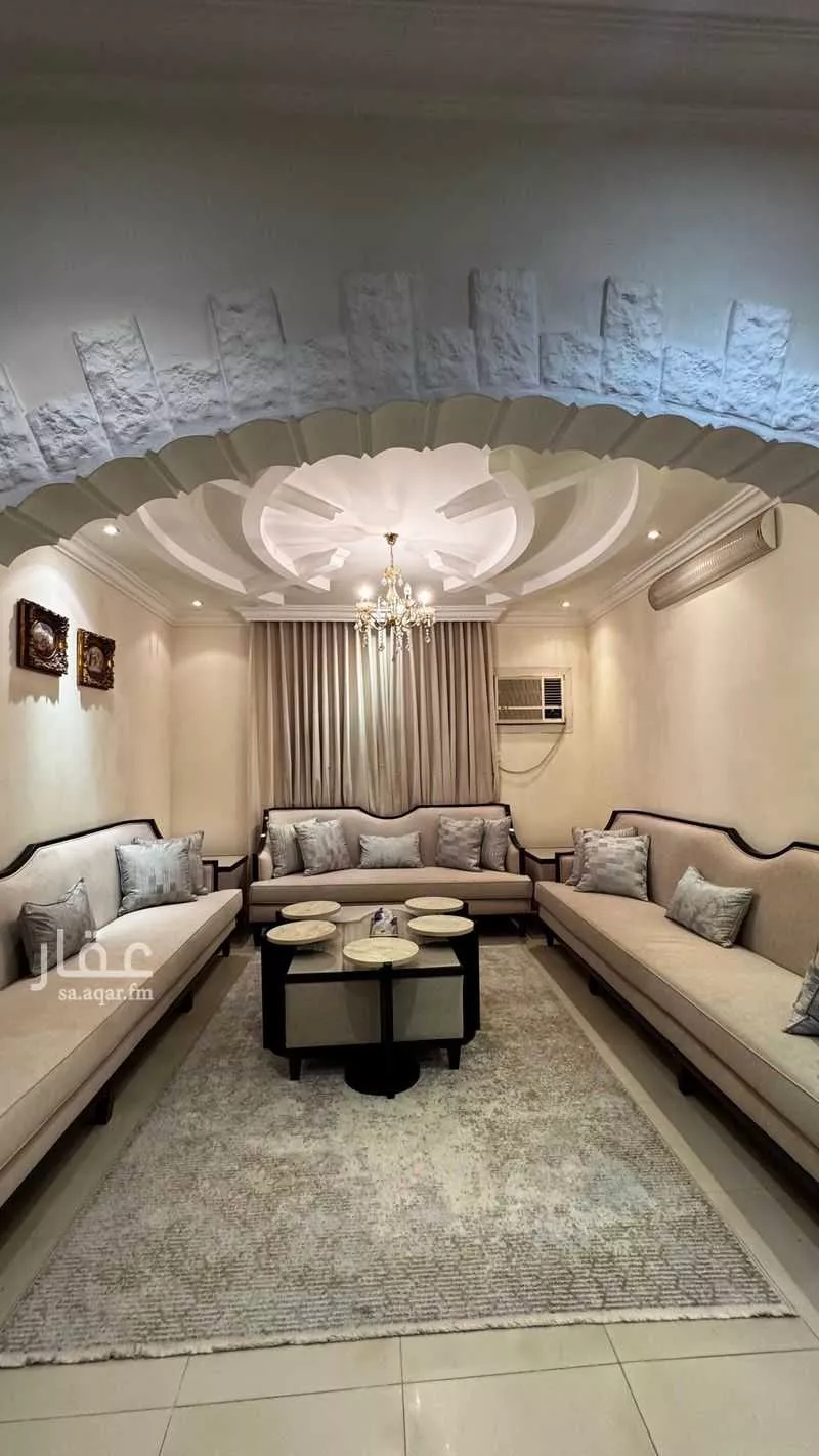 4 bedroom villa in Ishbiliyah, Riyadh 7