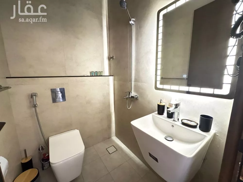 1 bedroom apartment in Al Salamah 11