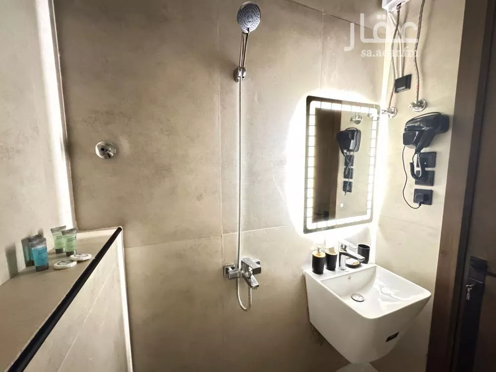 1 bedroom apartment in Al Salamah 12