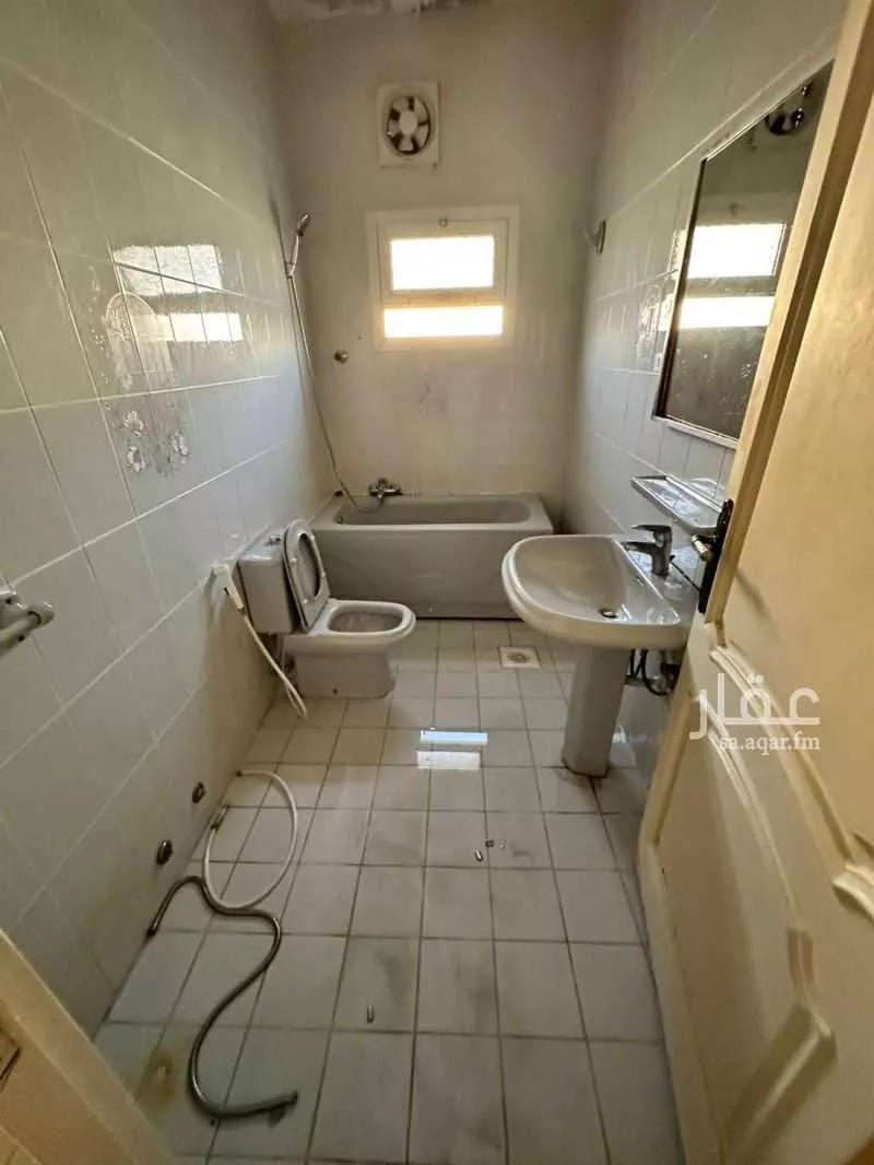 5 bedroom apartment in Al Safa 8