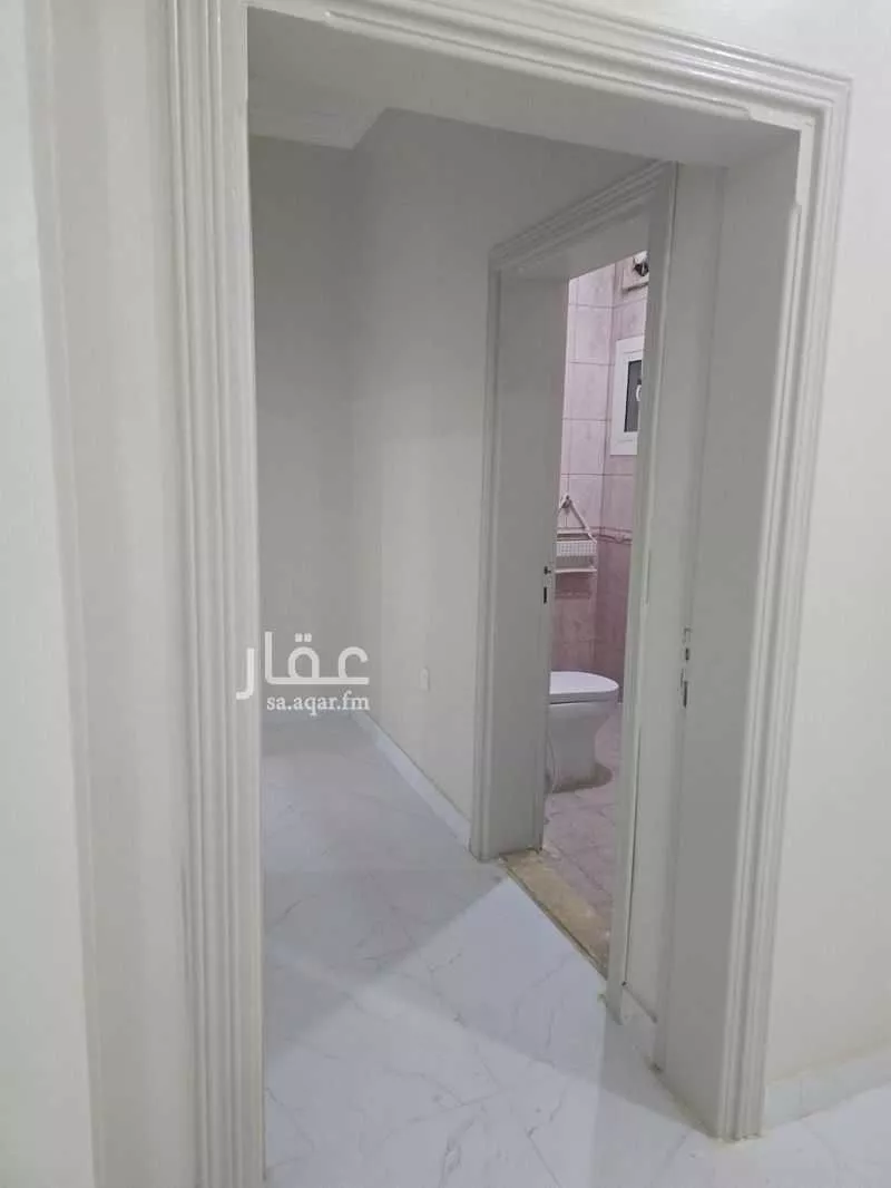 5 bedroom apartment in Al Hamdaniyah 4