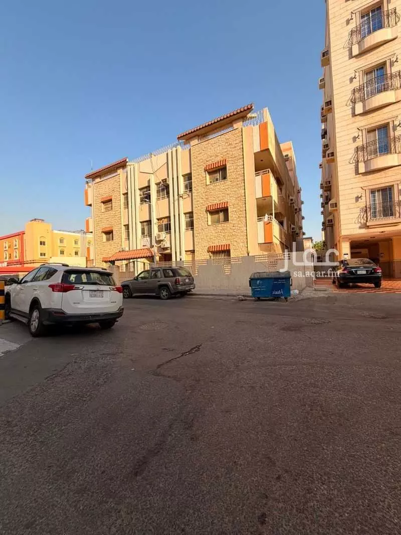 30 bedroom building in Mishrifah, Jeddah 2