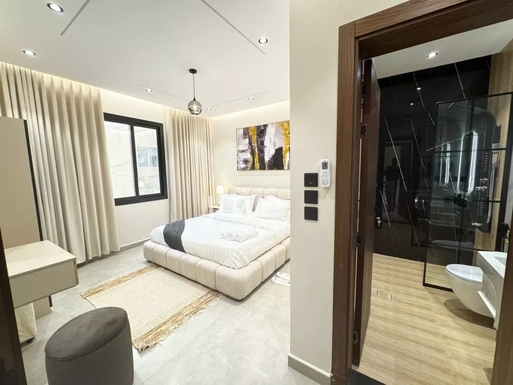 2 bedroom apartment in Al Salamah 7