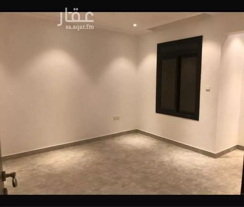 شقة 3 غرف في طيبة 10