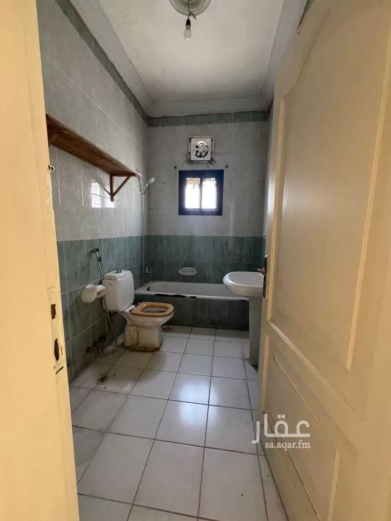 3 bedroom apartment in Al Safa 8