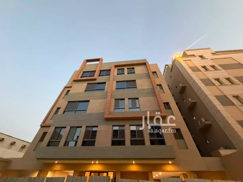 عقار 9 غرف في الفيصلية، جدة 2