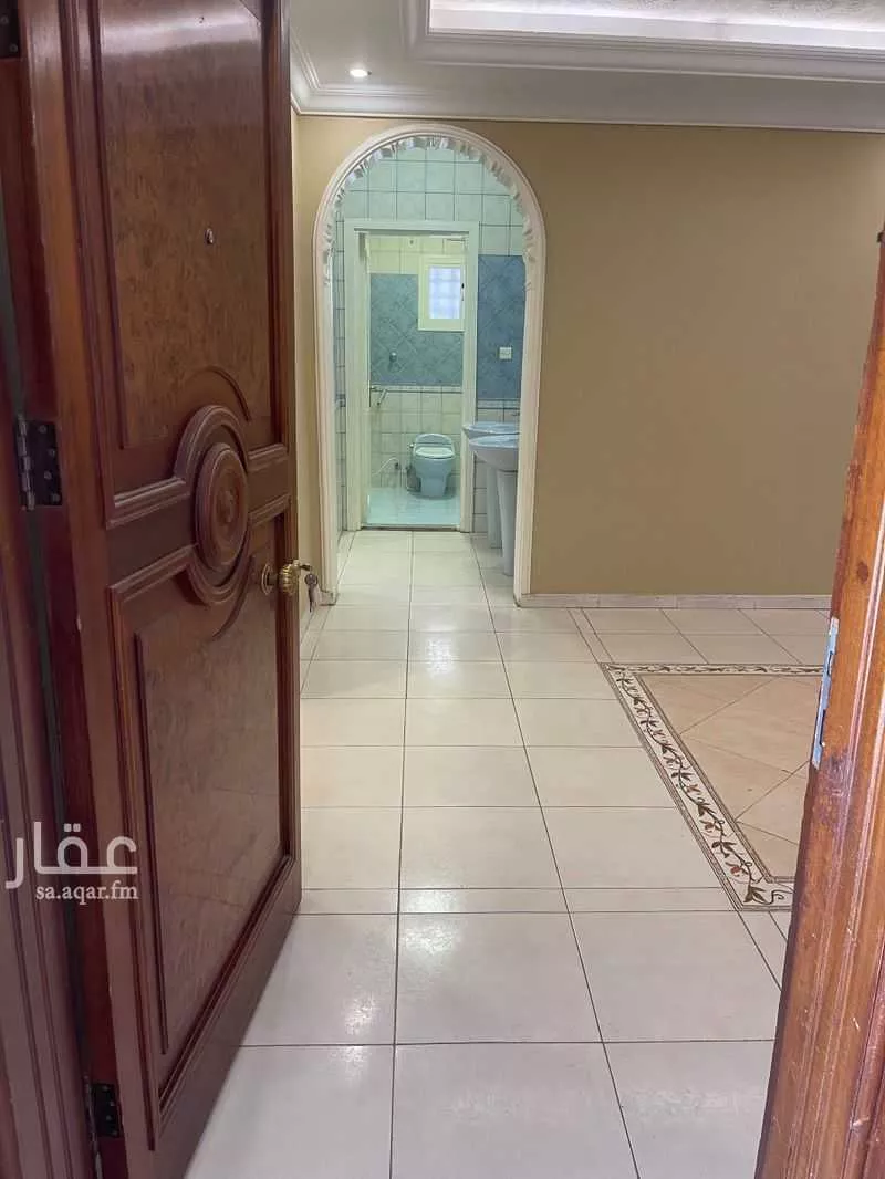 6 bedroom apartment in Al Salamah 3