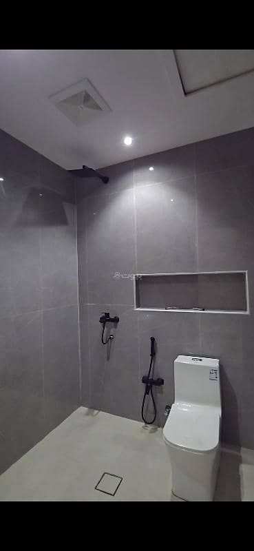 5 bedroom villa in Tuwaiq, Riyadh 15