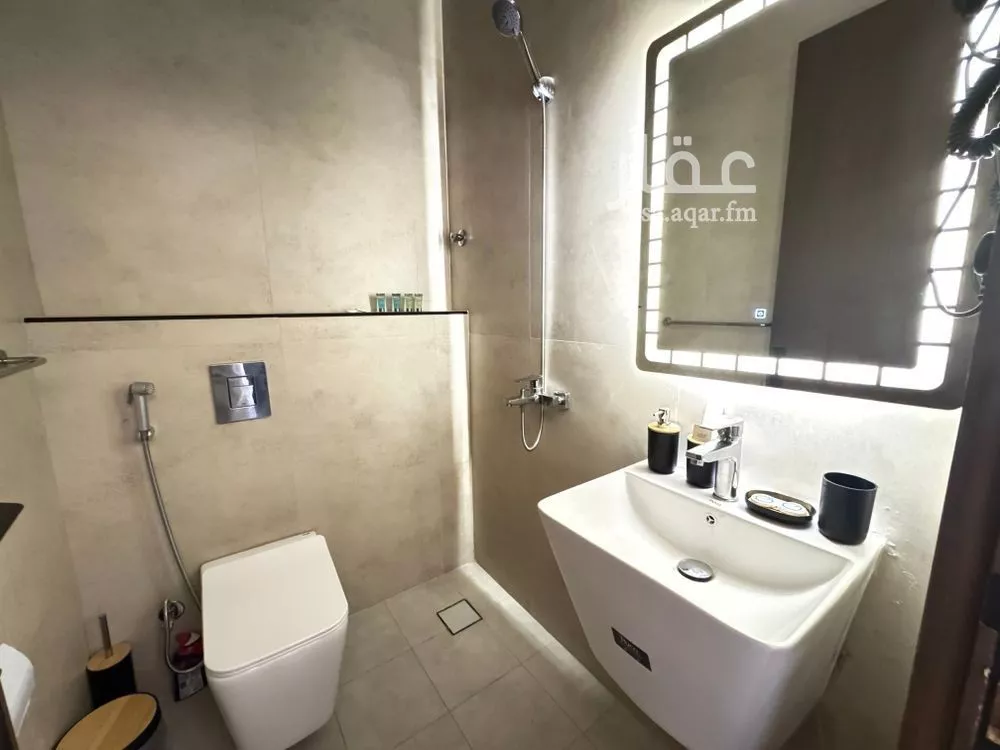 1 bedroom apartment in Al Salamah 12