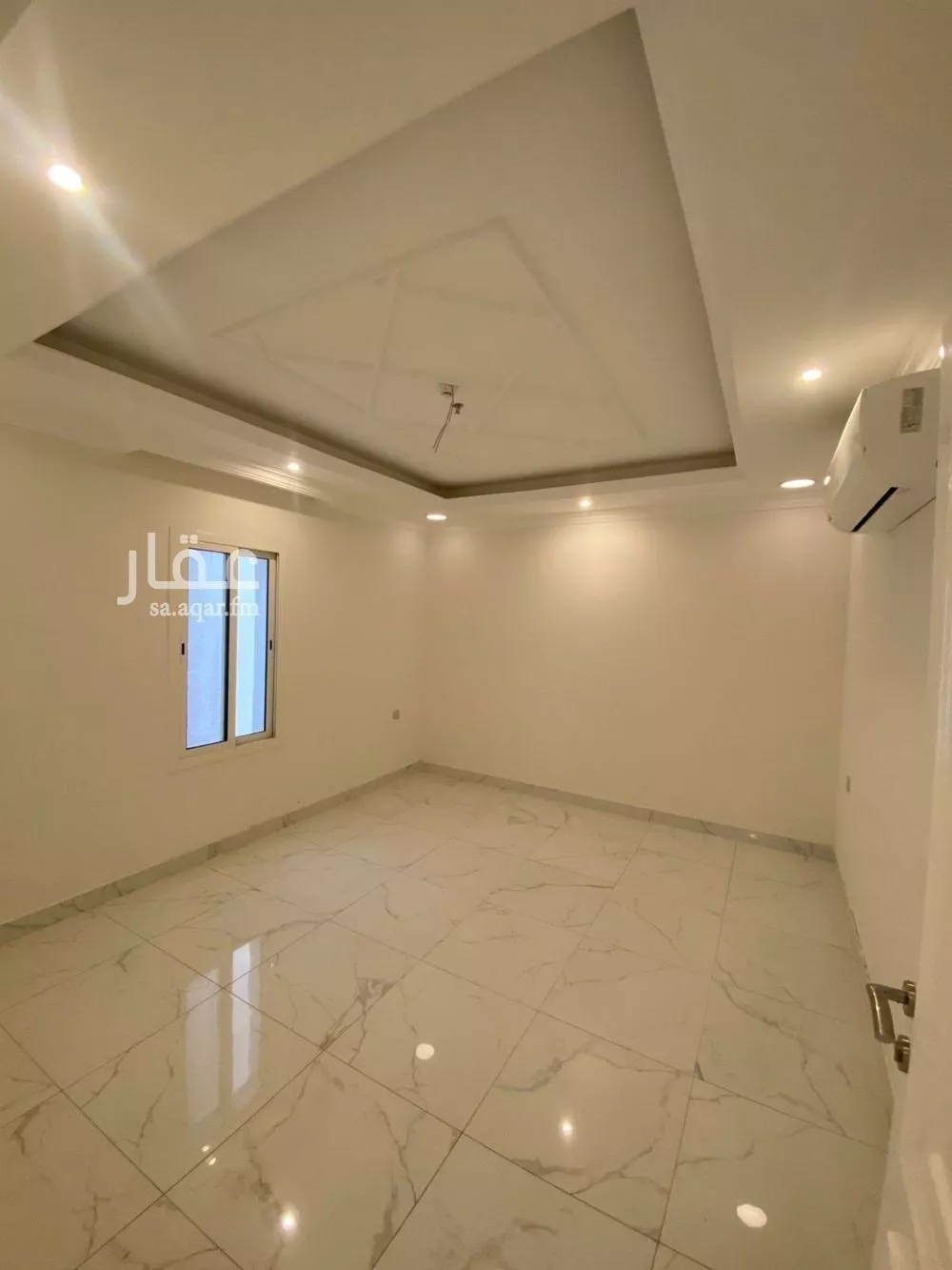 5 bedroom apartment in Al Hamra 9