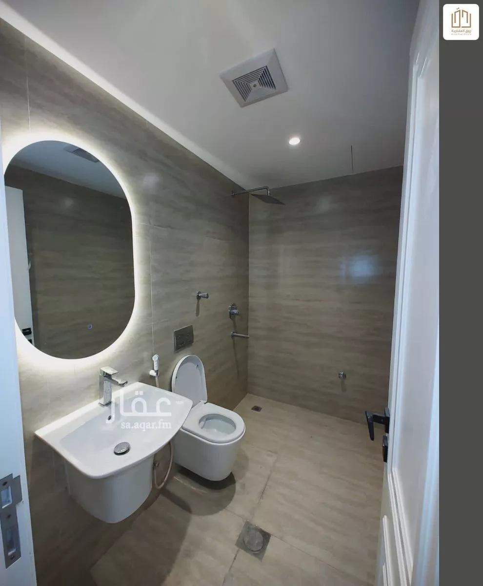 3 bedroom apartment in Al Hamra 7