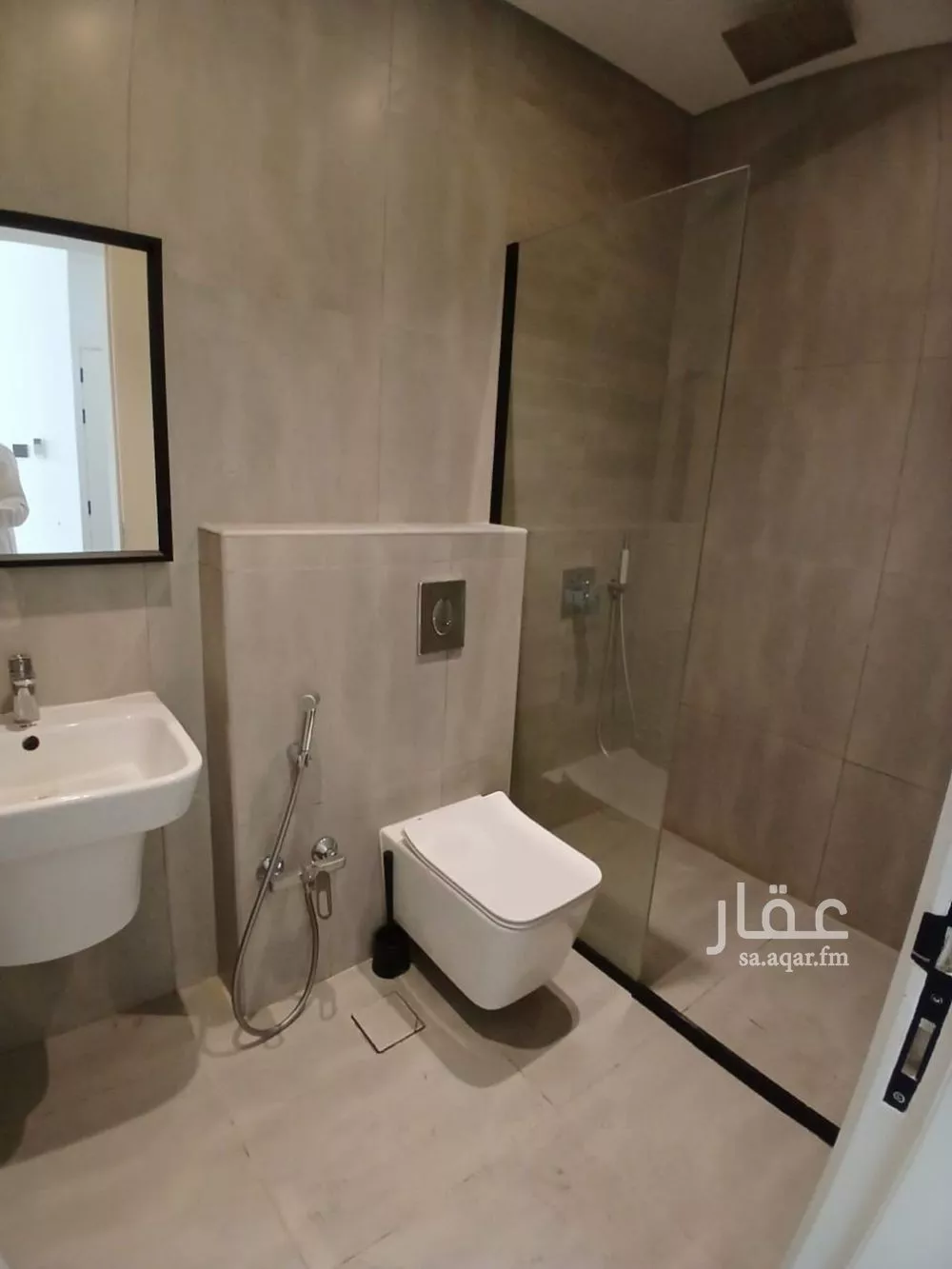 3 bedroom apartment in Al Bahr 2
