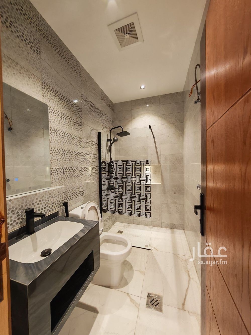 5 bedroom apartment in Al Safa, Jeddah 9