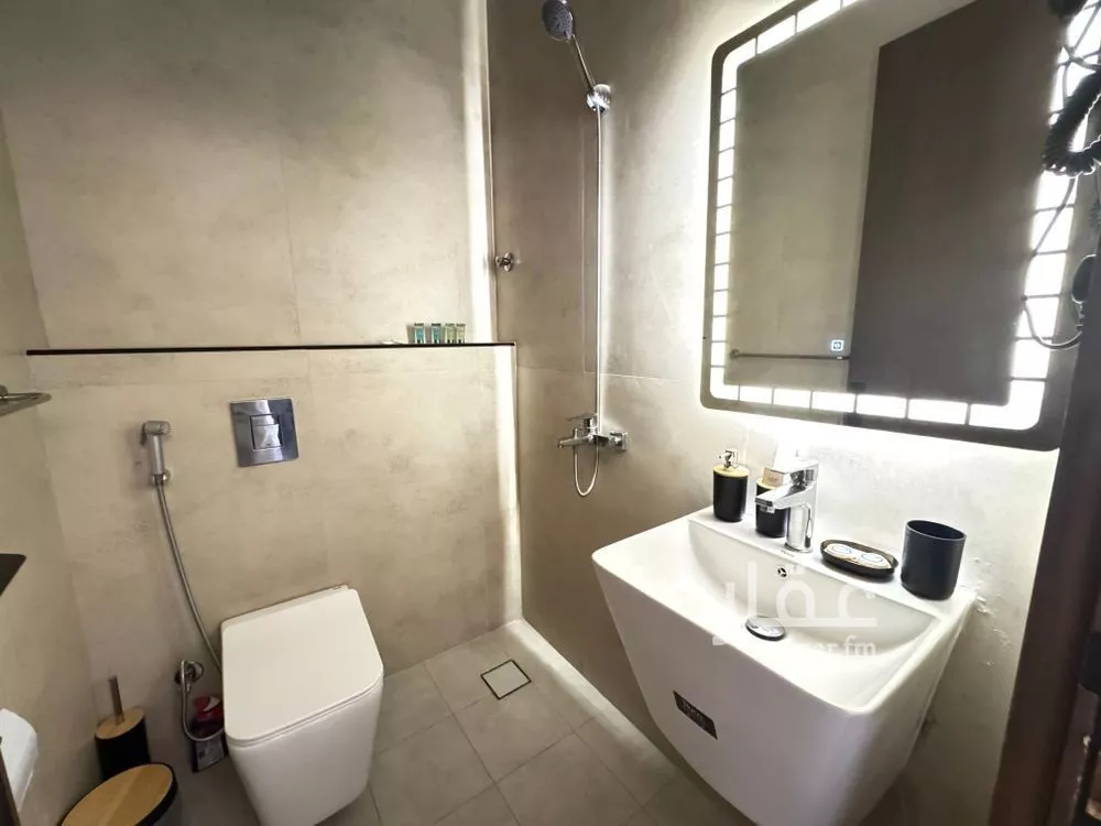 1 bedroom apartment in Al Salamah 10