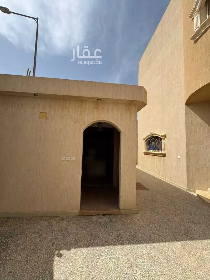 4 bedroom villa in Laban, Riyadh 5