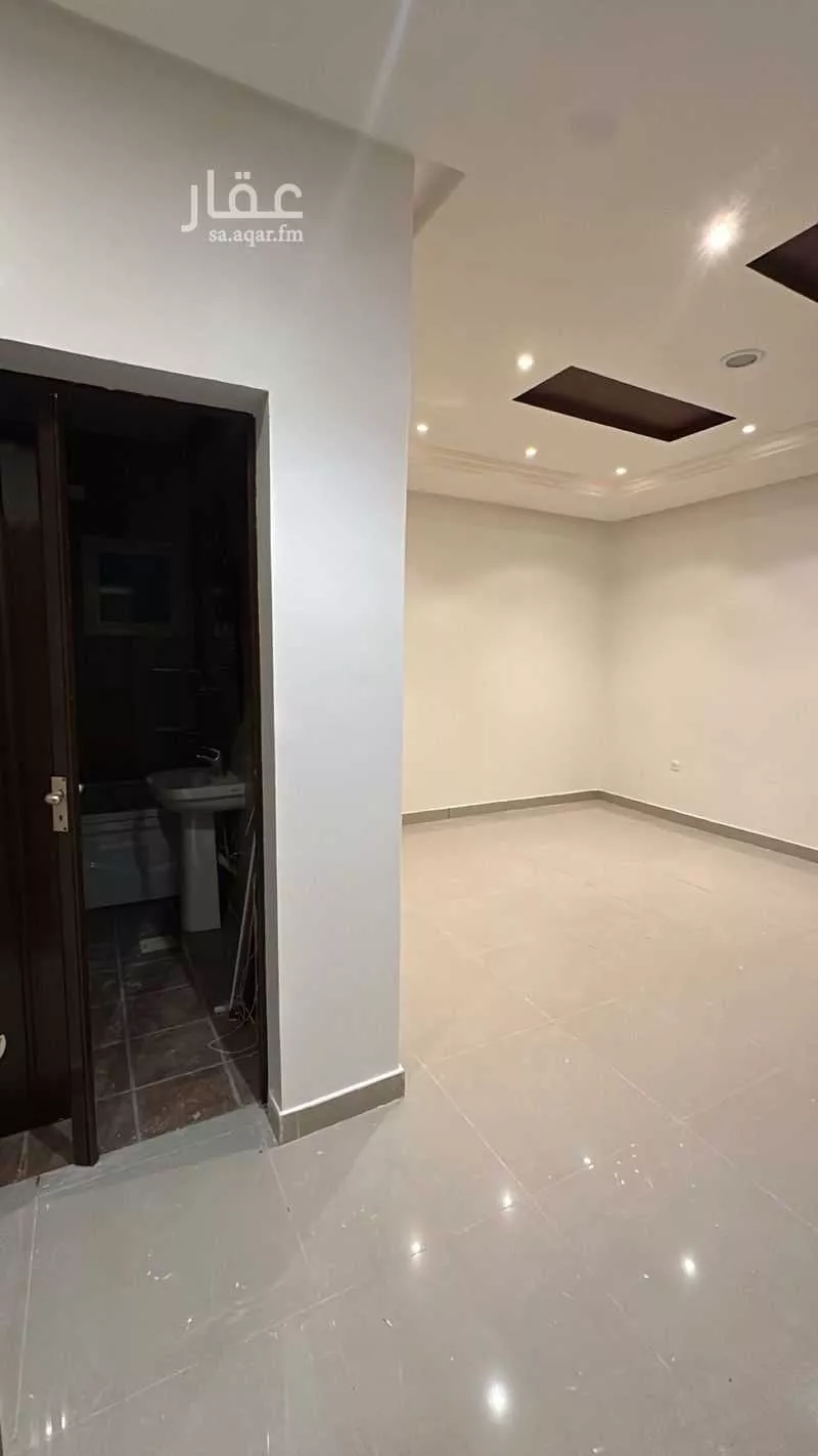 5 bedroom villa in Al Sahafah, Riyadh 9