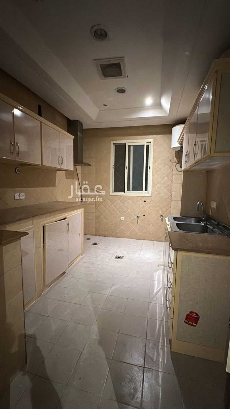 5 bedroom villa in Al Sahafah, Riyadh 4
