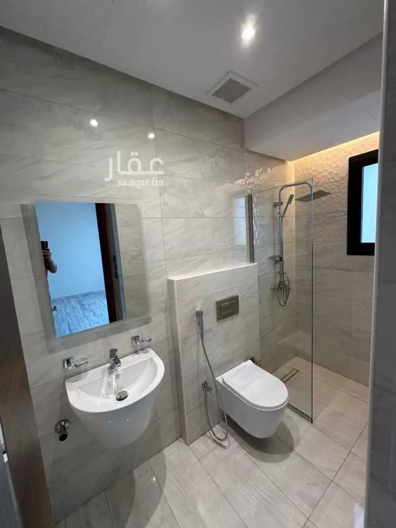 4 bedroom apartment in Al Rawdah 10